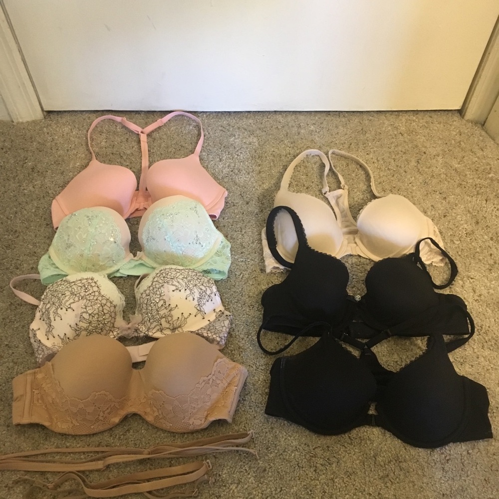 32C-Lot of 7 Victoria’s Secret Bras